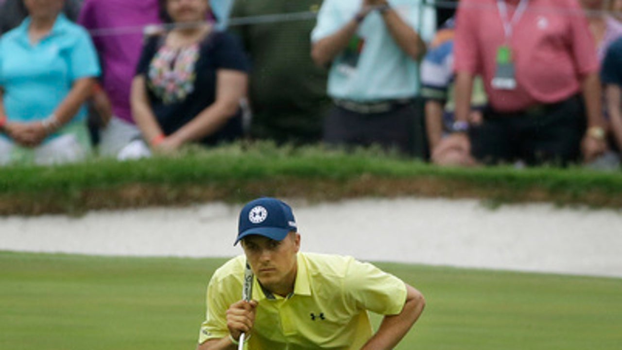 Spieth charges, Kisner holds on to win Colonial by stroke